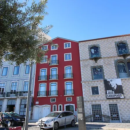 Riverside Alfama Hotel