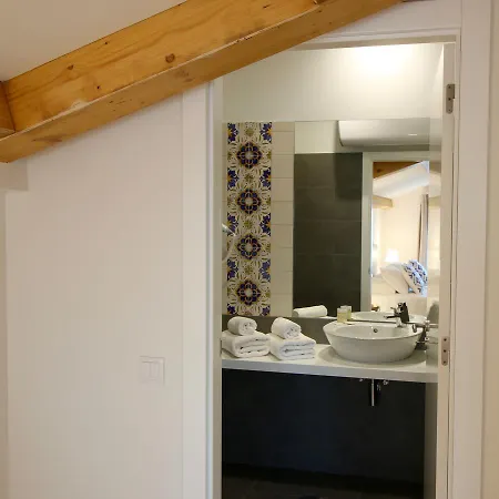 Hotel Riverside Alfama Lisbona